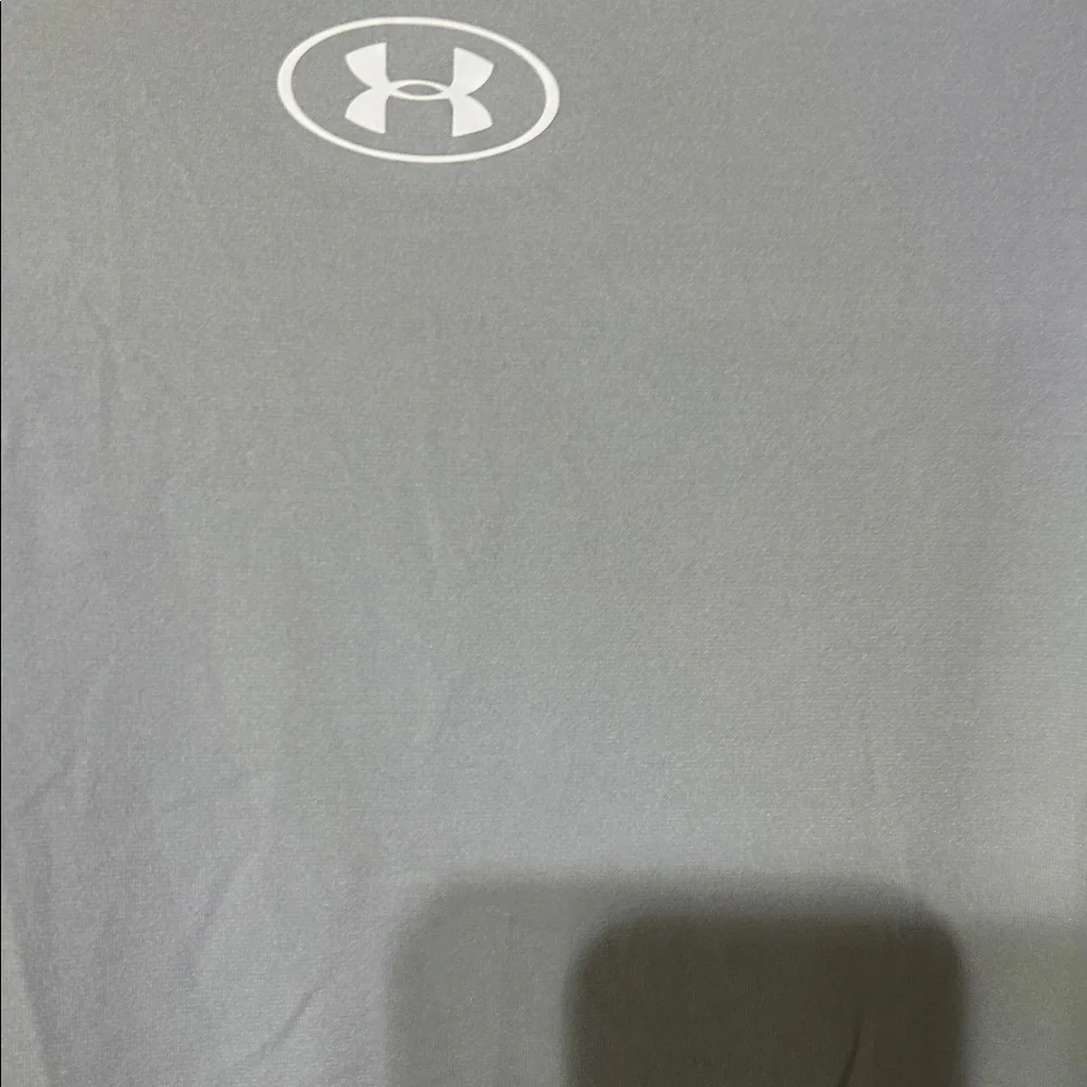 Under Armour Men's Light Gray Short Sleeve Tee - Picture 4 of 4
